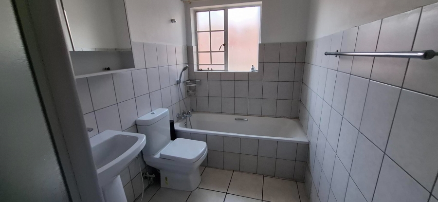 2 Bedroom Property for Sale in Riviera Gauteng