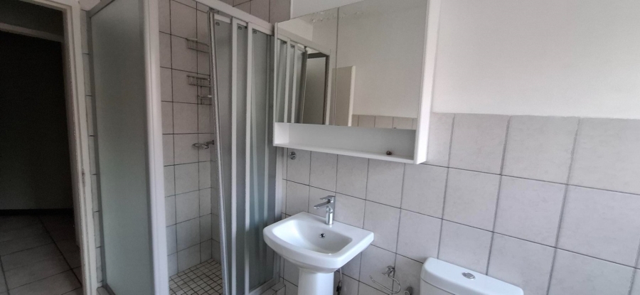 2 Bedroom Property for Sale in Riviera Gauteng