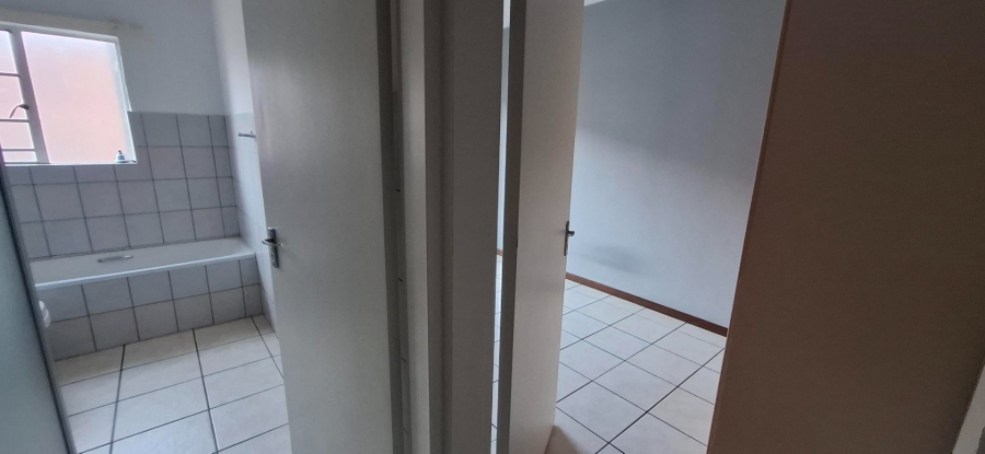 2 Bedroom Property for Sale in Riviera Gauteng