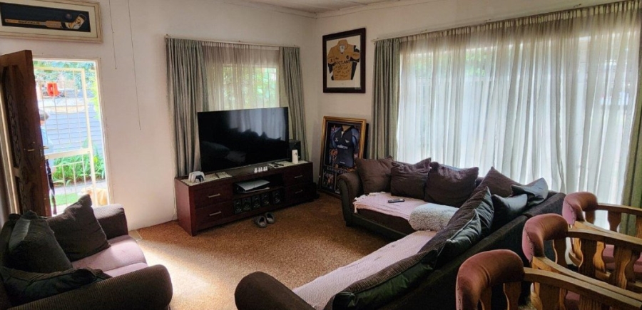 6 Bedroom Property for Sale in Pretoria North Gauteng