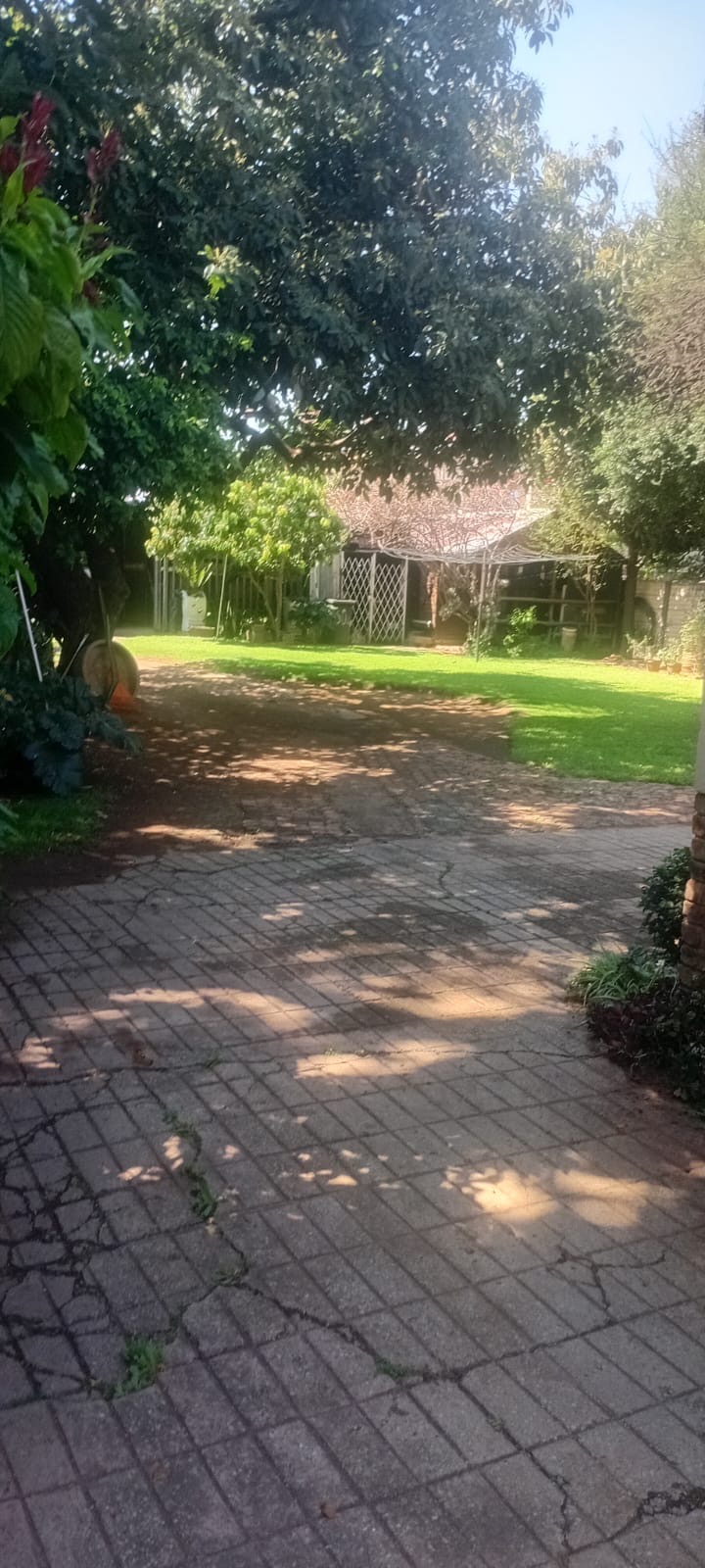 6 Bedroom Property for Sale in Pretoria North Gauteng