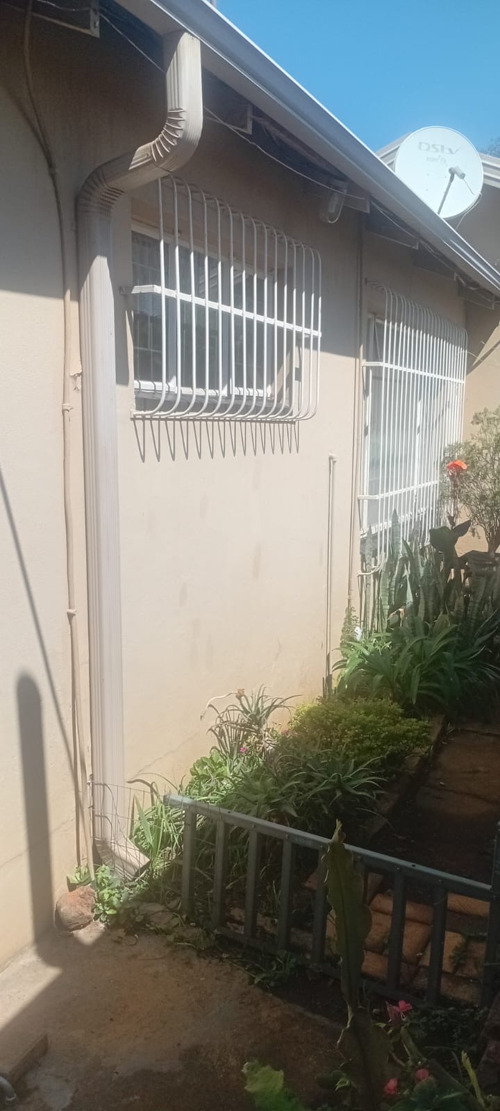 6 Bedroom Property for Sale in Pretoria North Gauteng