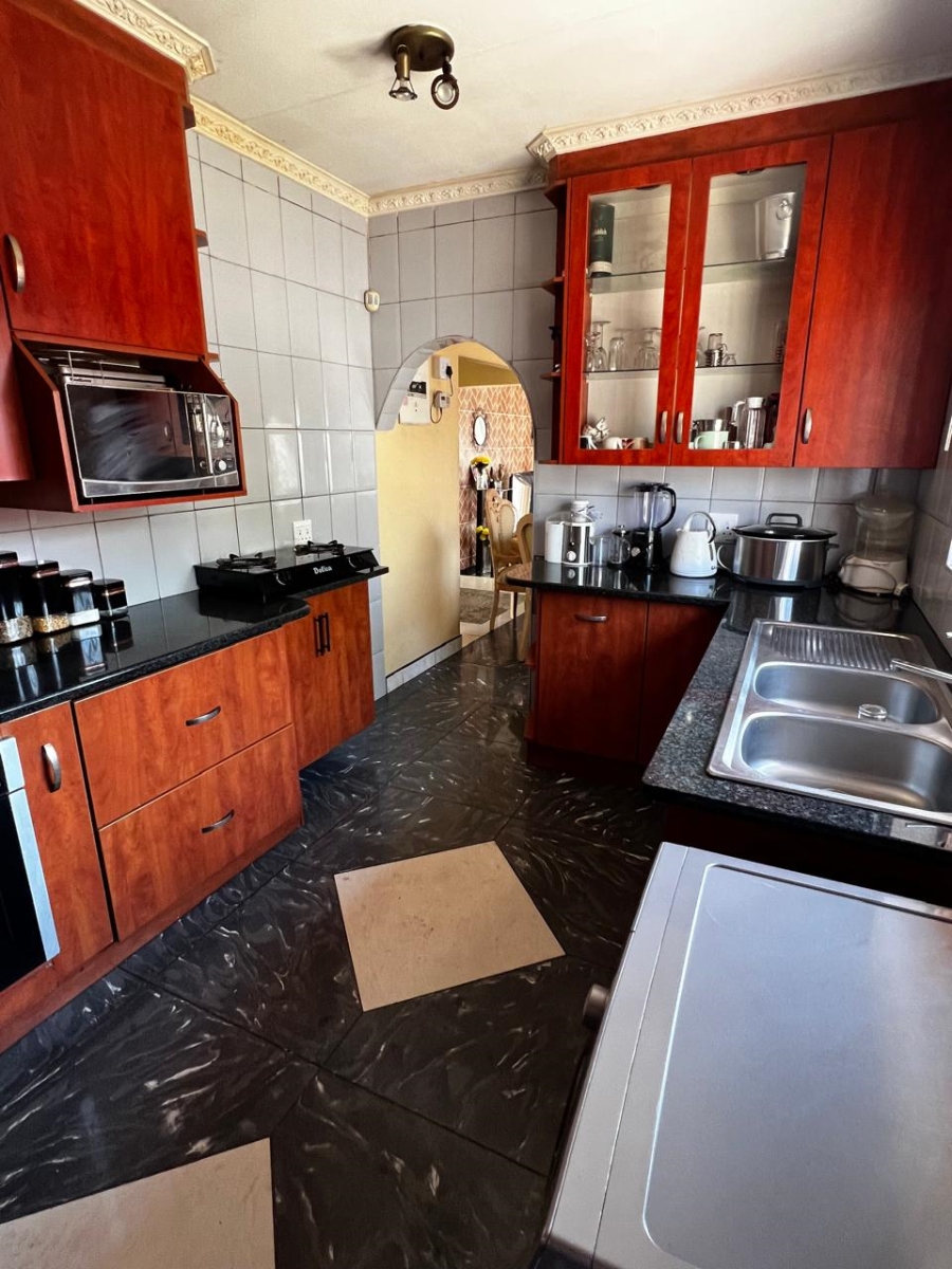 4 Bedroom Property for Sale in Norkem Park Gauteng