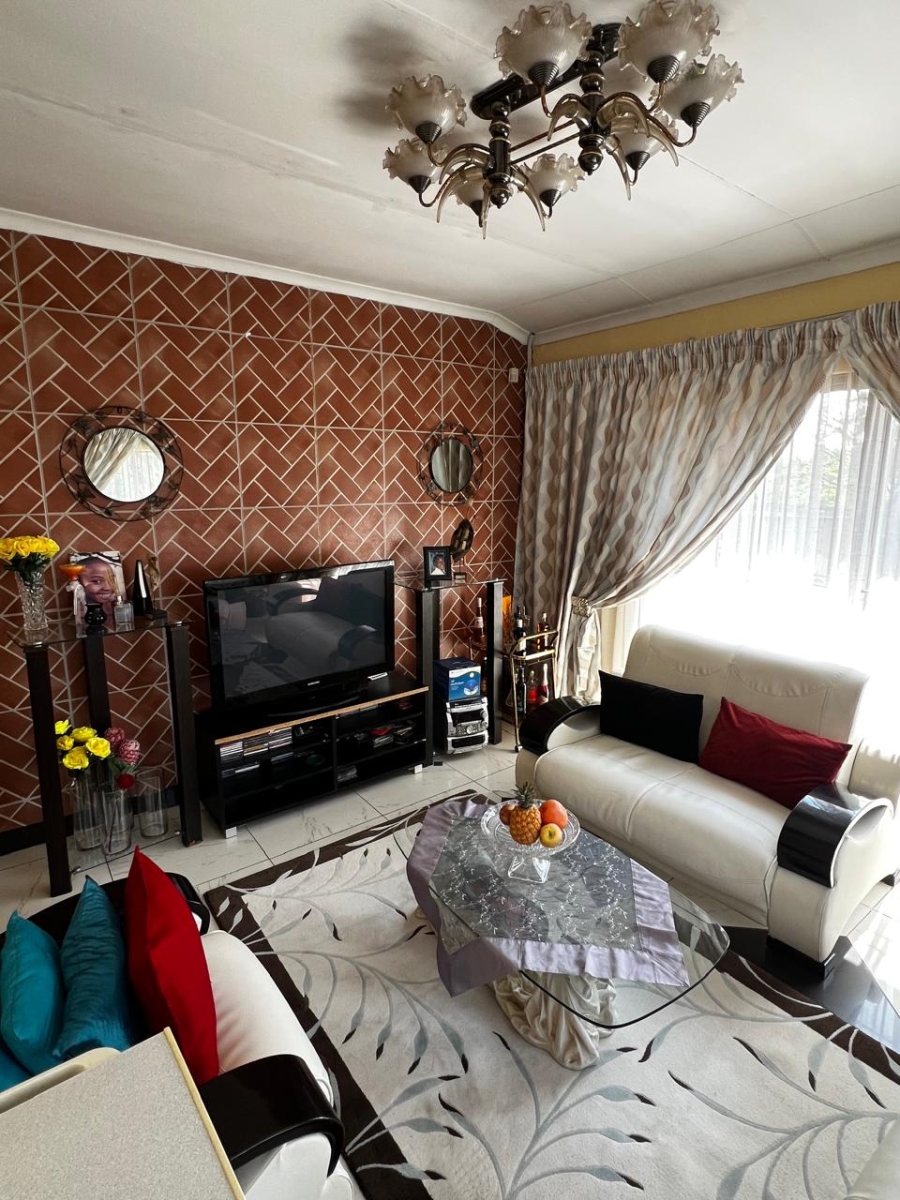 4 Bedroom Property for Sale in Norkem Park Gauteng