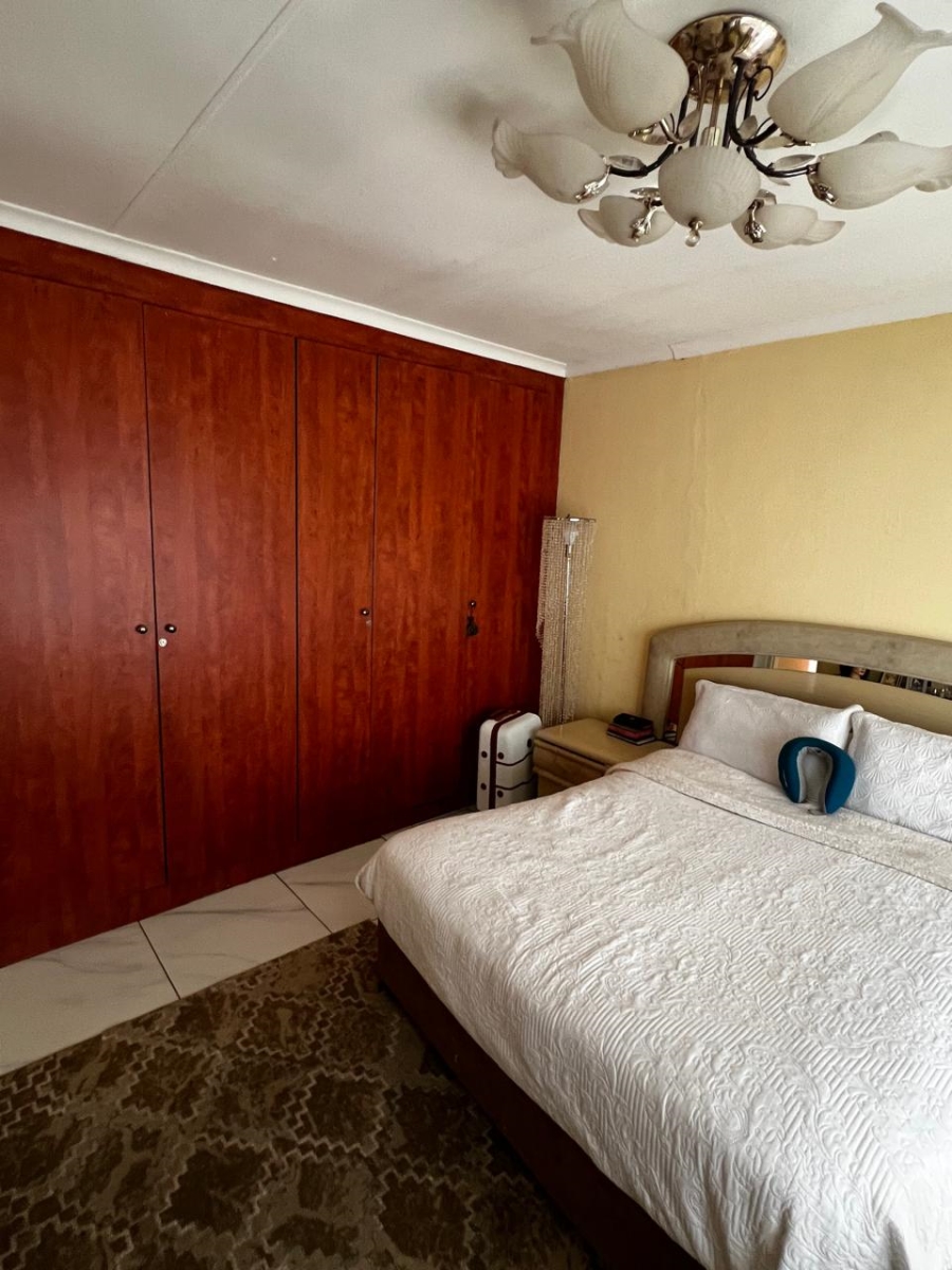 4 Bedroom Property for Sale in Norkem Park Gauteng