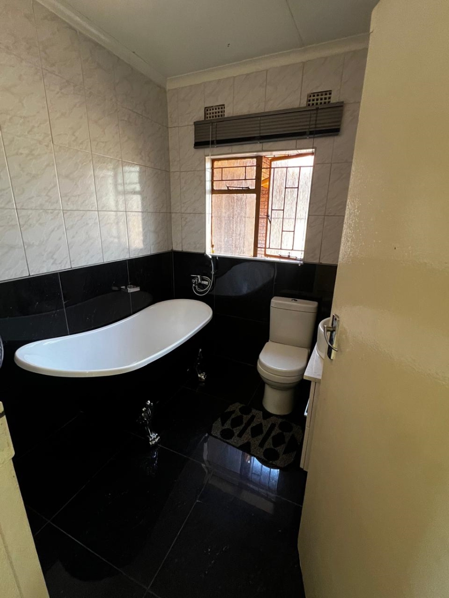 4 Bedroom Property for Sale in Norkem Park Gauteng