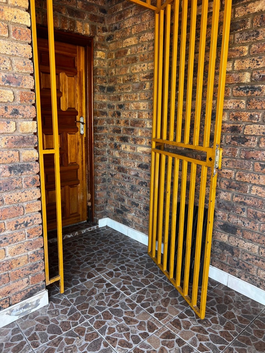 4 Bedroom Property for Sale in Norkem Park Gauteng