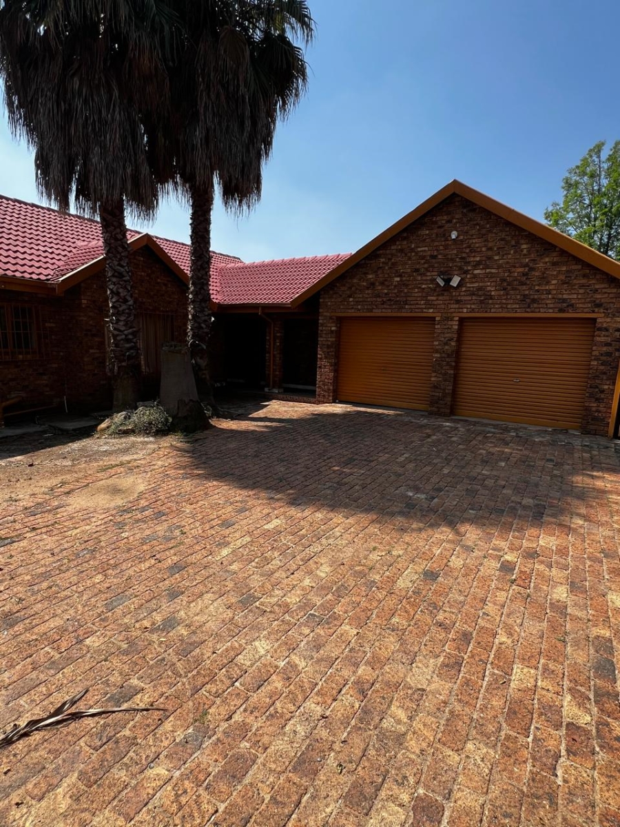 4 Bedroom Property for Sale in Norkem Park Gauteng