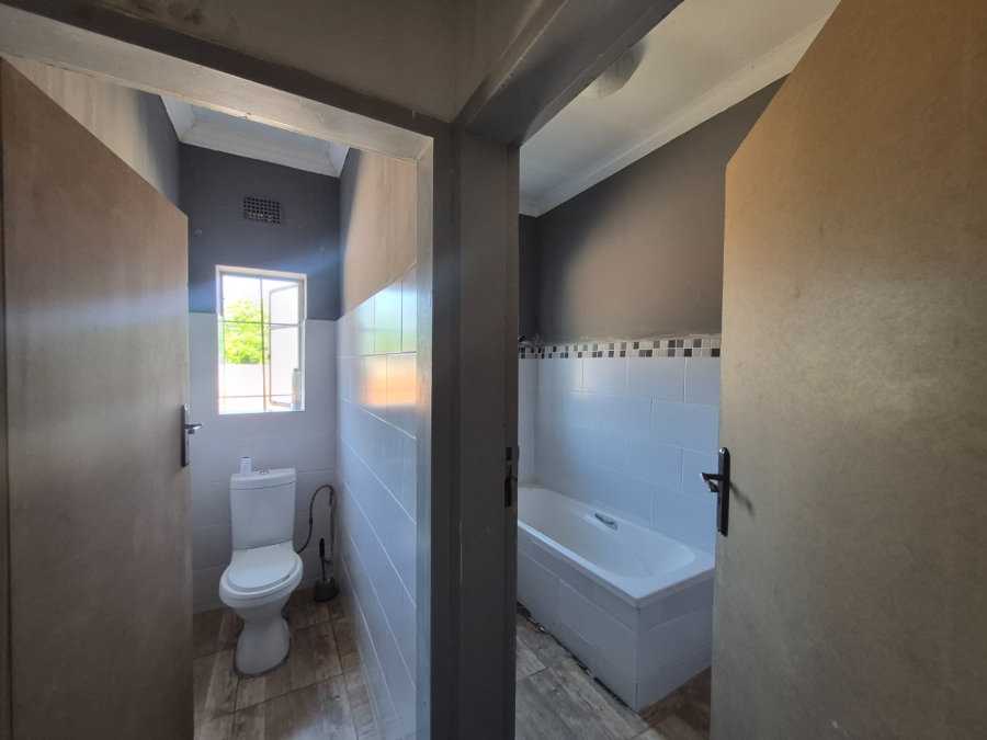 4 Bedroom Property for Sale in Clayville East Gauteng