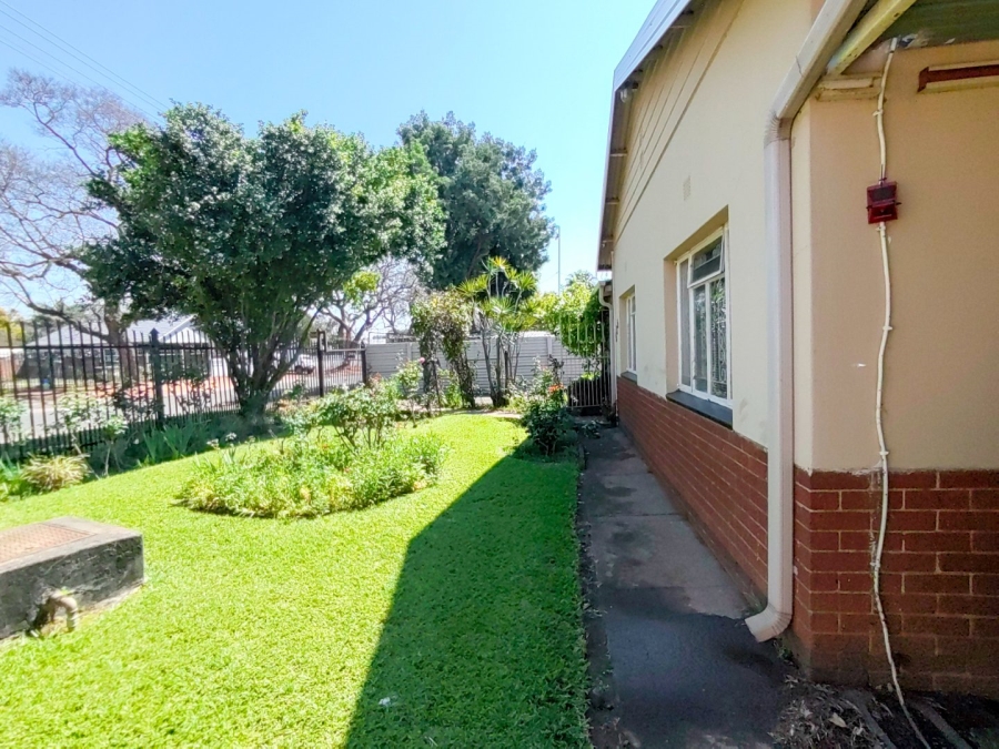 6 Bedroom Property for Sale in Pretoria North Gauteng
