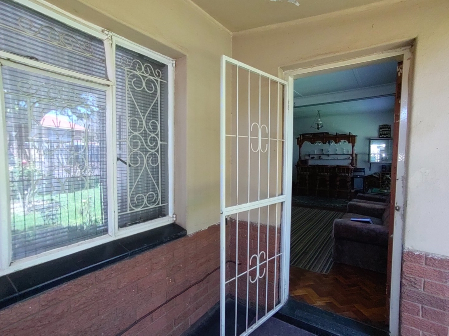 6 Bedroom Property for Sale in Pretoria North Gauteng