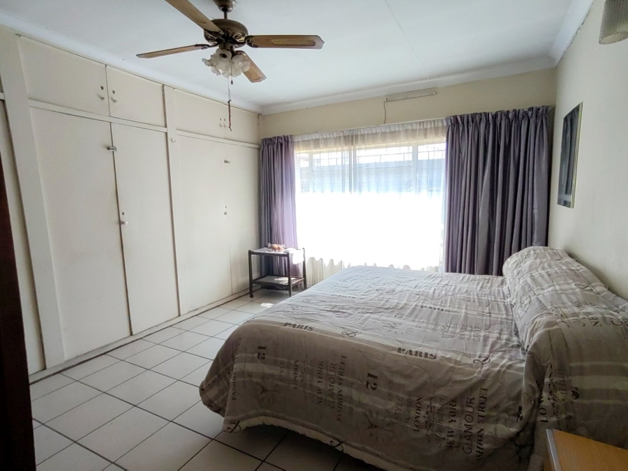 6 Bedroom Property for Sale in Pretoria North Gauteng