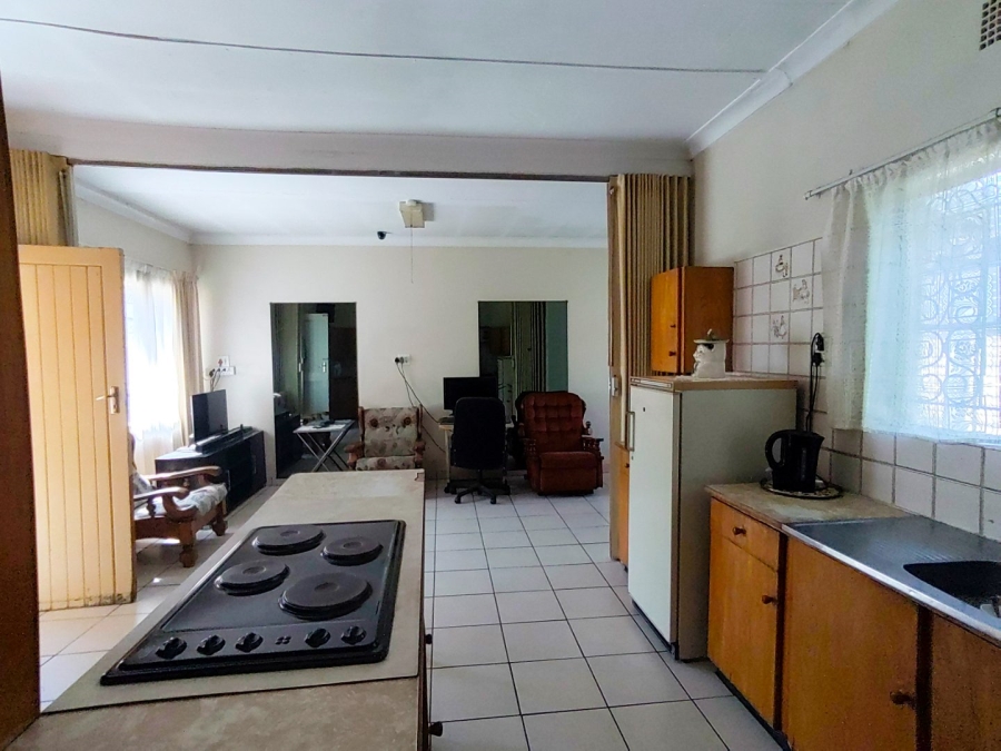 6 Bedroom Property for Sale in Pretoria North Gauteng