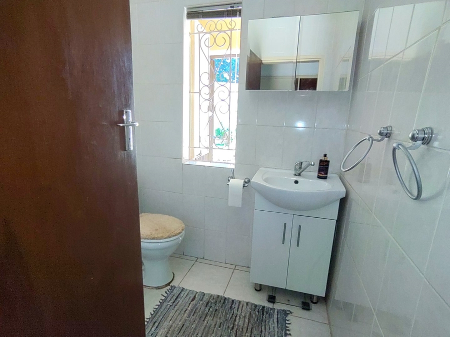 6 Bedroom Property for Sale in Pretoria North Gauteng