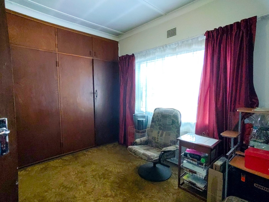 6 Bedroom Property for Sale in Pretoria North Gauteng