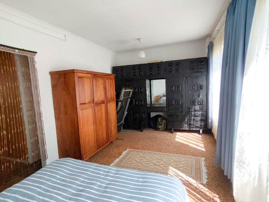 6 Bedroom Property for Sale in Pretoria North Gauteng