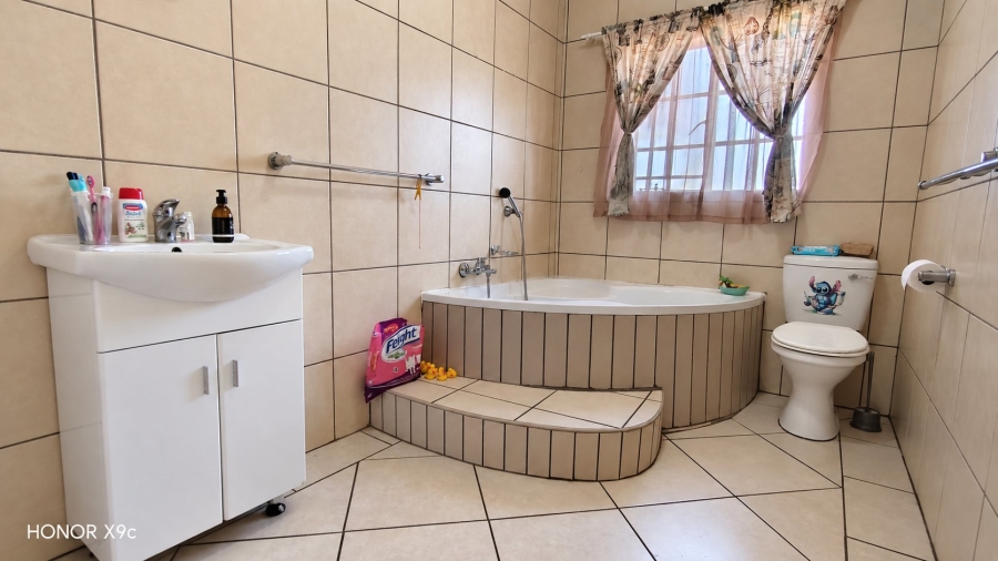 Commercial Property for Sale in Van Der Westhuizen Gauteng