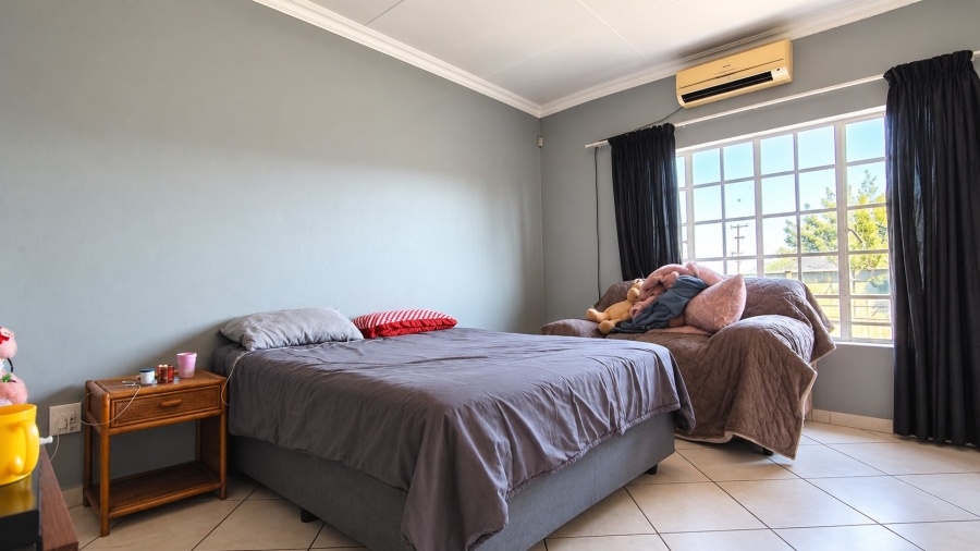 Commercial Property for Sale in Van Der Westhuizen Gauteng