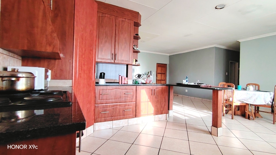 Commercial Property for Sale in Van Der Westhuizen Gauteng