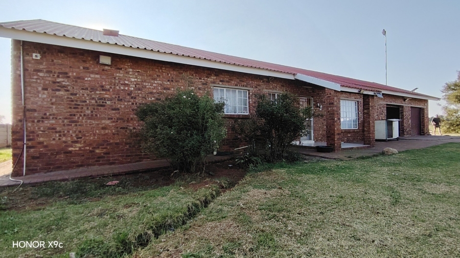 Commercial Property for Sale in Van Der Westhuizen Gauteng
