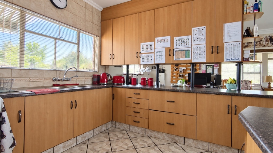 Commercial Property for Sale in Van Der Westhuizen Gauteng
