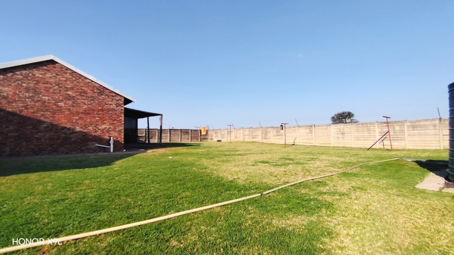 Commercial Property for Sale in Van Der Westhuizen Gauteng