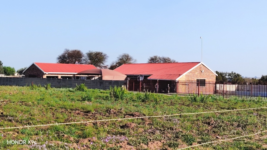 Commercial Property for Sale in Van Der Westhuizen Gauteng