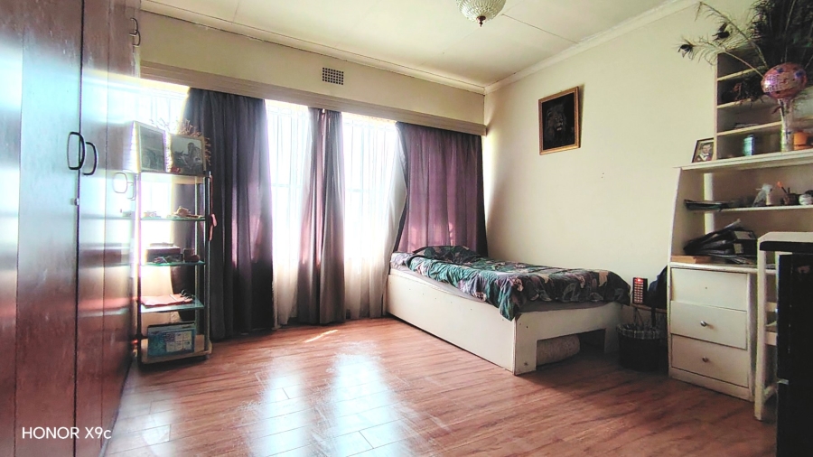 Commercial Property for Sale in Boltonwold Gauteng