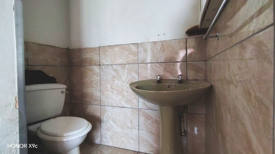 Commercial Property for Sale in Boltonwold Gauteng