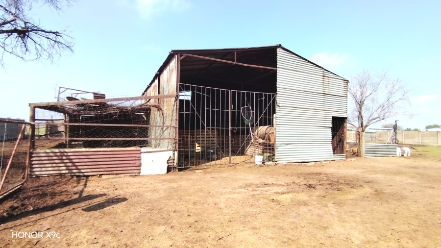 Commercial Property for Sale in Boltonwold Gauteng