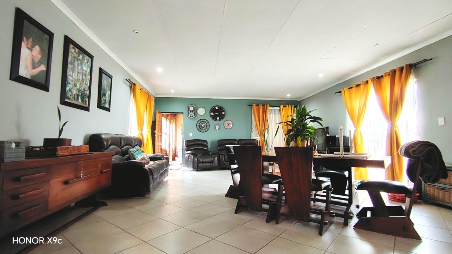 Commercial Property for Sale in Mooilande Gauteng