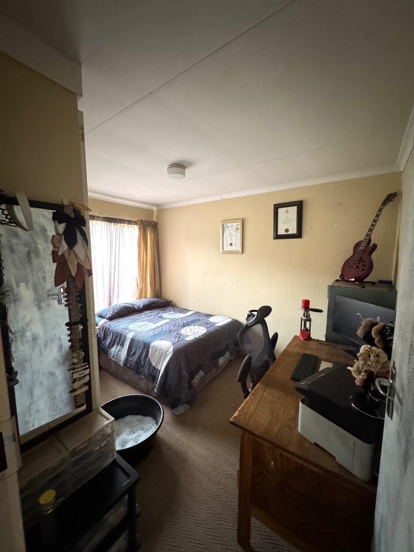 2 Bedroom Property for Sale in Annlin Gauteng