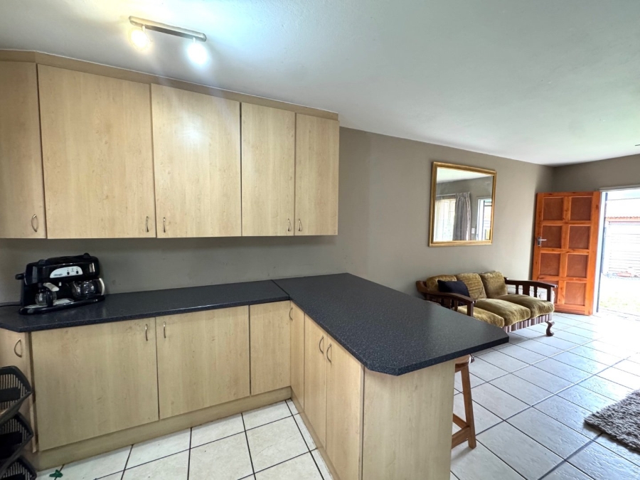 2 Bedroom Property for Sale in Annlin Gauteng
