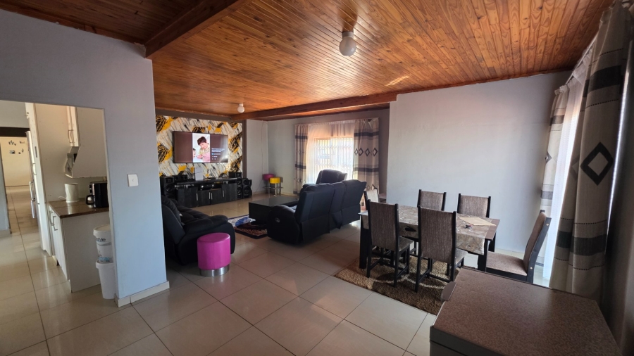 3 Bedroom Property for Sale in The Orchards Gauteng