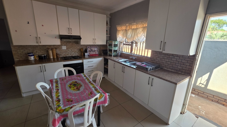 3 Bedroom Property for Sale in The Orchards Gauteng