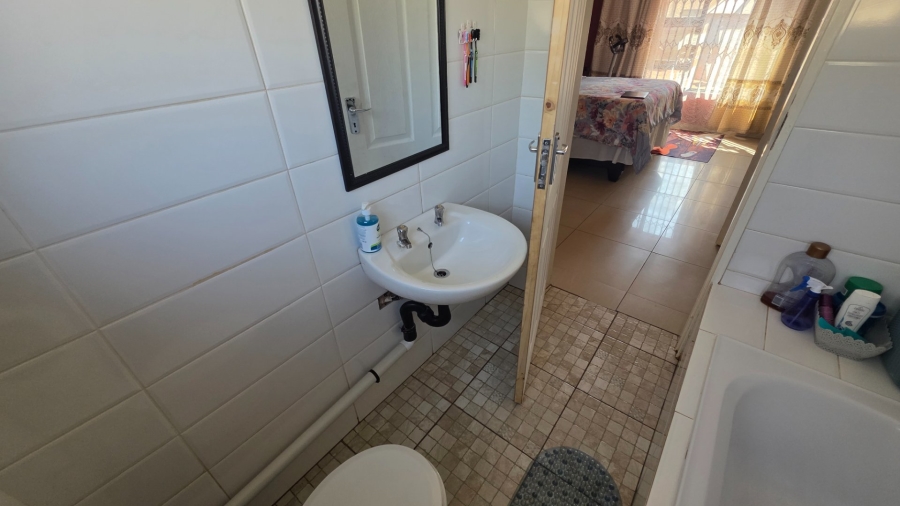3 Bedroom Property for Sale in The Orchards Gauteng