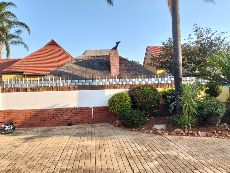 4 Bedroom Property for Sale in Ninapark Gauteng
