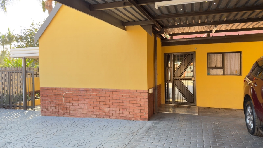 4 Bedroom Property for Sale in Ninapark Gauteng