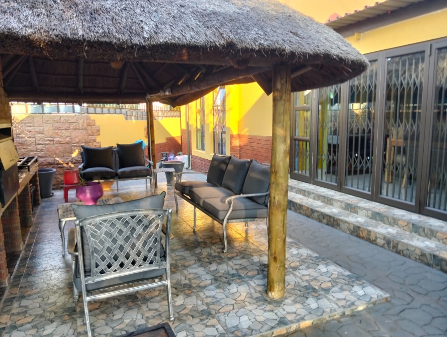 4 Bedroom Property for Sale in Ninapark Gauteng