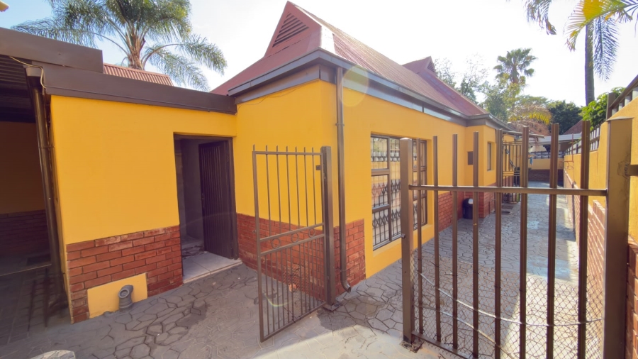 4 Bedroom Property for Sale in Ninapark Gauteng