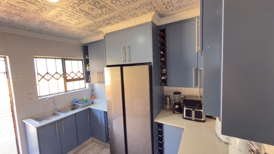 4 Bedroom Property for Sale in Ninapark Gauteng