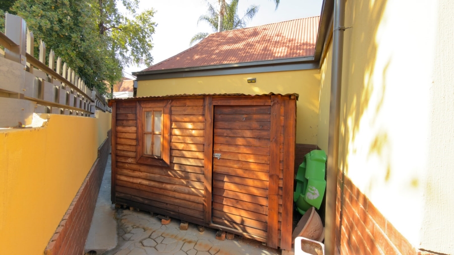 4 Bedroom Property for Sale in Ninapark Gauteng