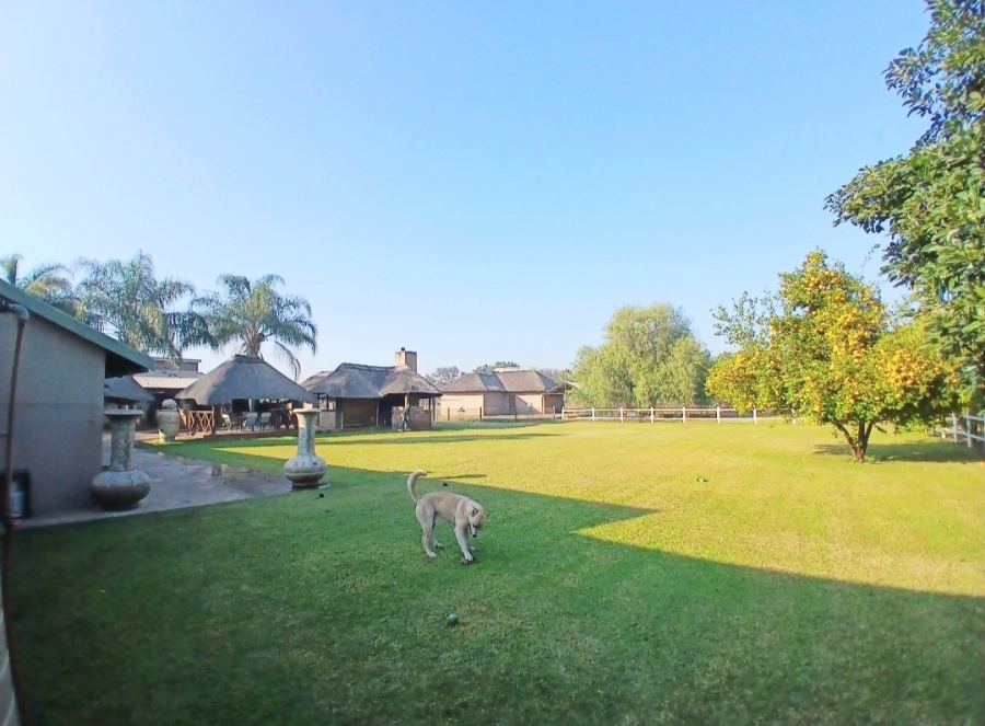 5 Bedroom Property for Sale in Doornpoort Gauteng