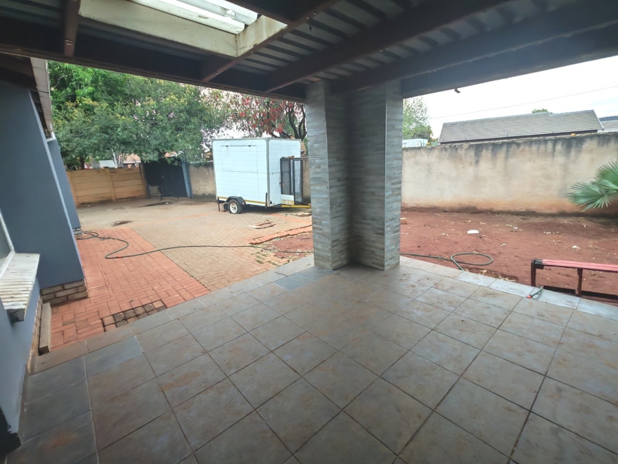 2 Bedroom Property for Sale in Doornpoort Gauteng