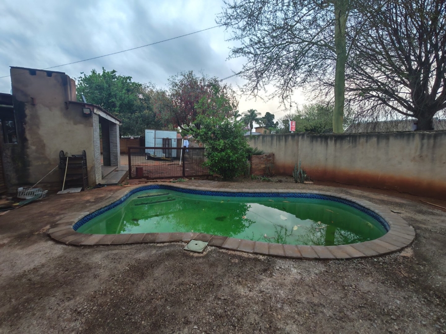 2 Bedroom Property for Sale in Doornpoort Gauteng