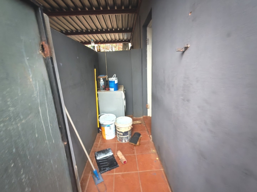 2 Bedroom Property for Sale in Doornpoort Gauteng