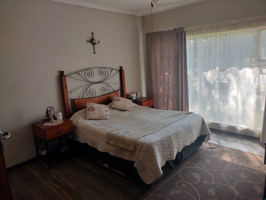 4 Bedroom Property for Sale in Sinoville Gauteng