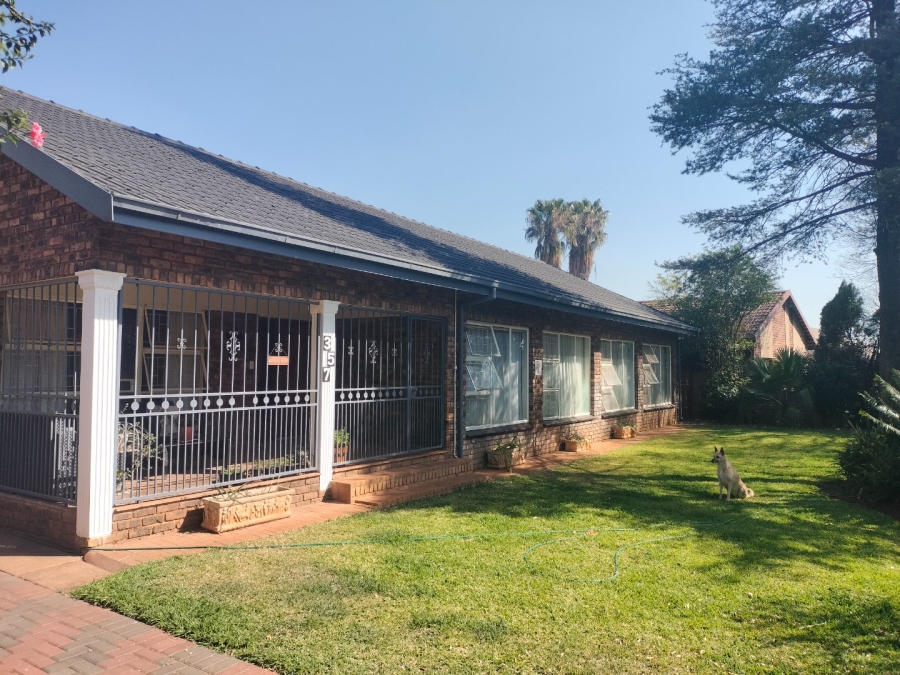 4 Bedroom Property for Sale in Sinoville Gauteng
