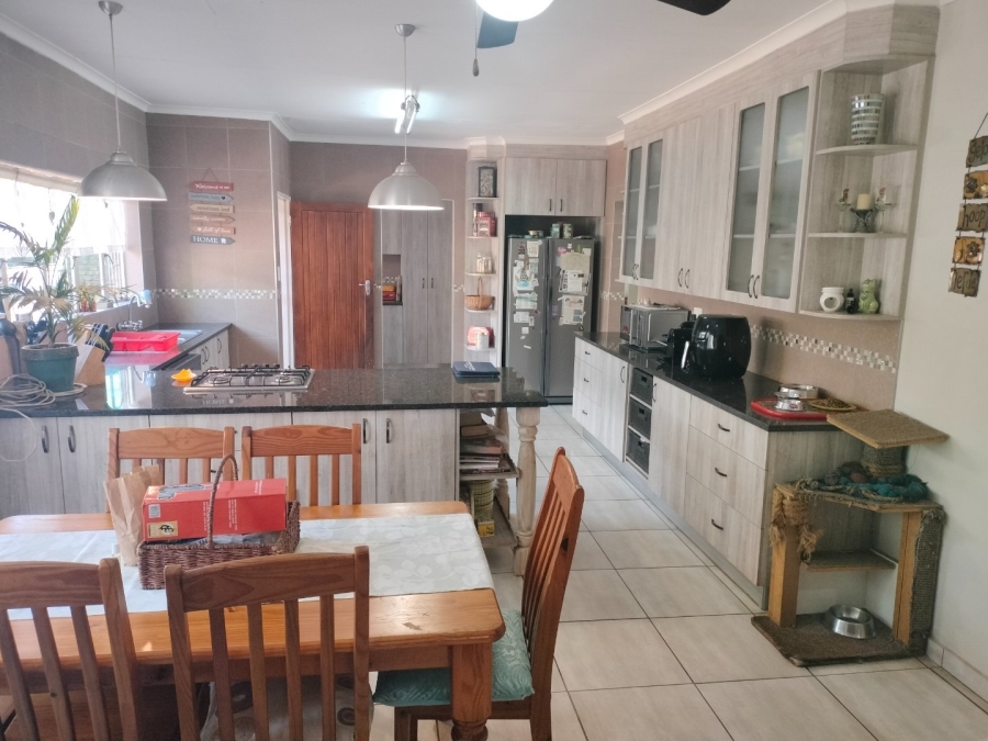 4 Bedroom Property for Sale in Sinoville Gauteng