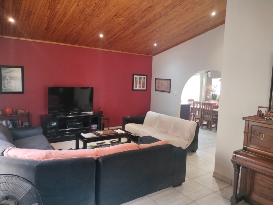 4 Bedroom Property for Sale in Sinoville Gauteng